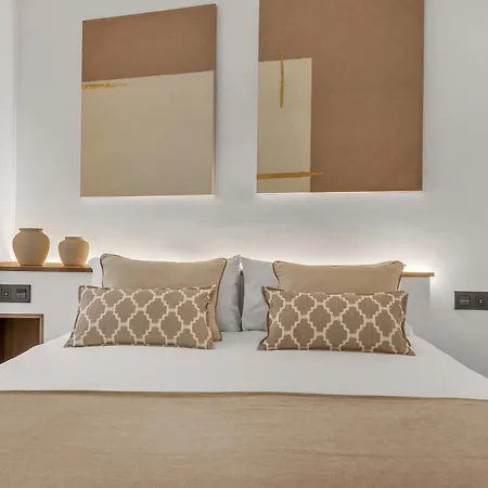 Apartment Lovely & Balcony By Ele *